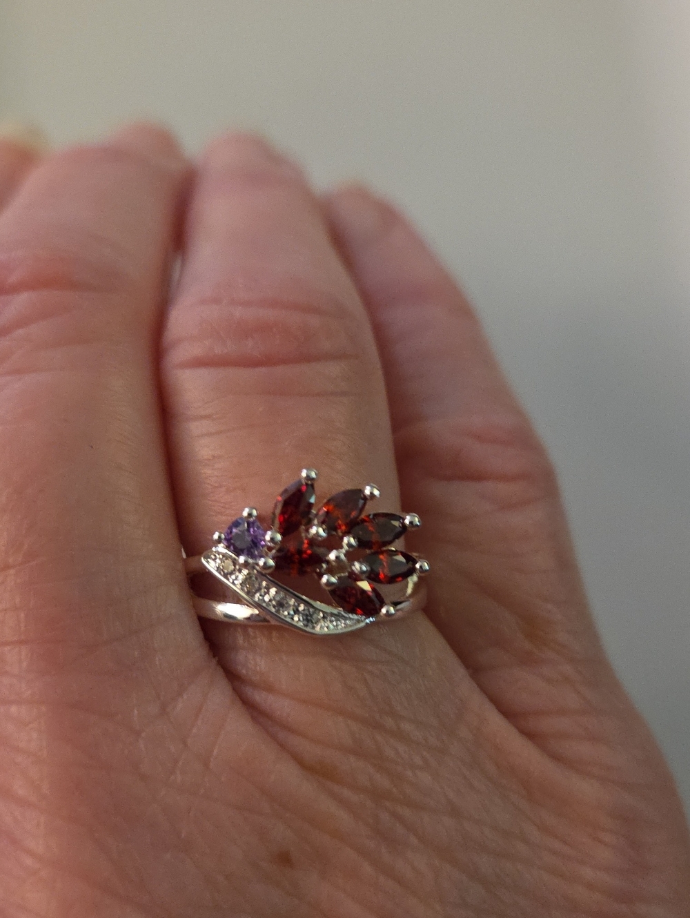 NEW - Ring...size 8
